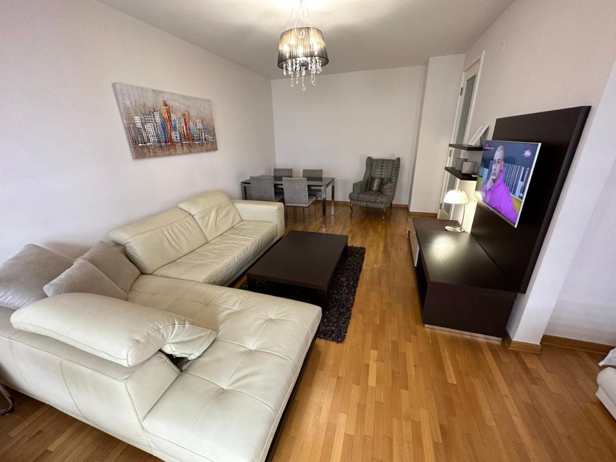 Nevena Belville Apartments Belgrado Kamer foto