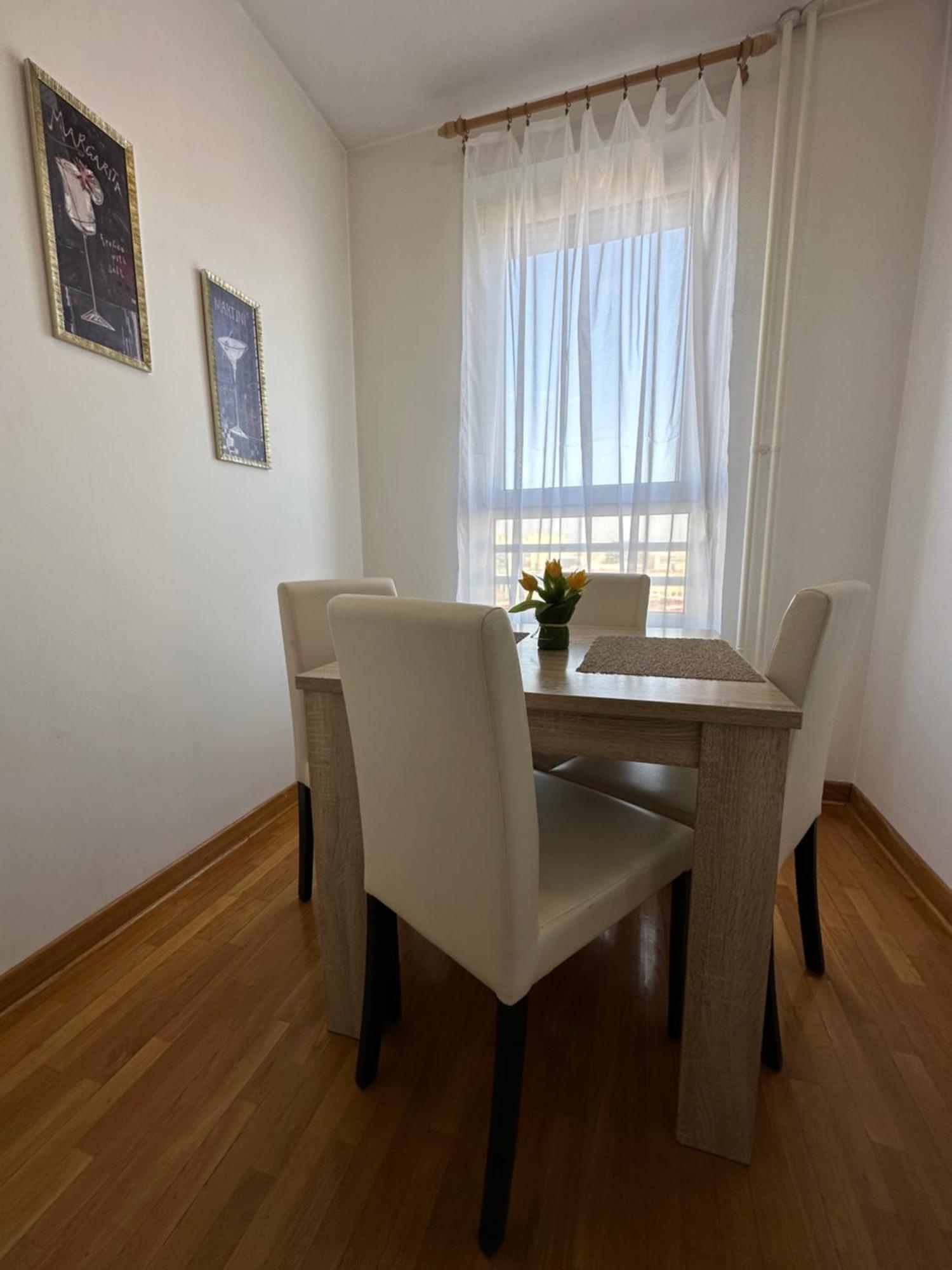 Nevena Belville Apartments Belgrado Kamer foto